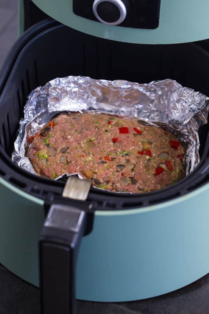 How to make meatloaf in an air fryer