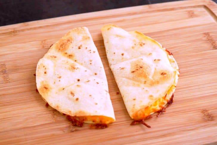 Air fry at 370°F (185°C) for 4-6 minutes.
