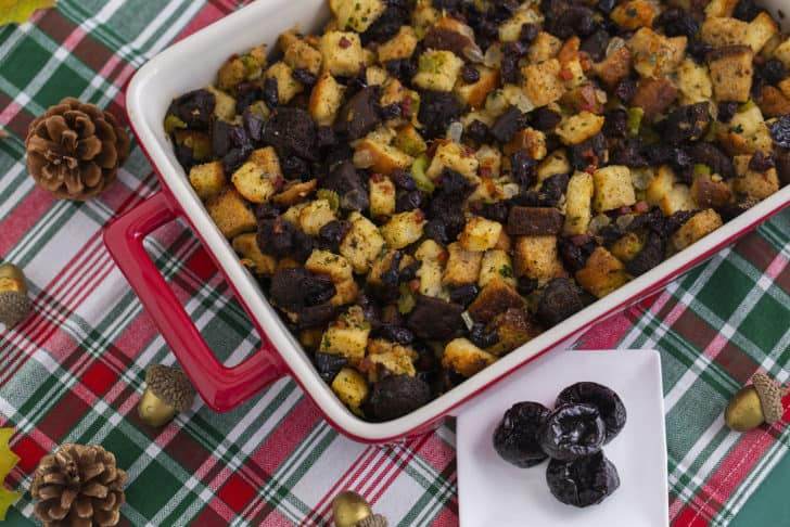 How to make Thanksgiving stuffing