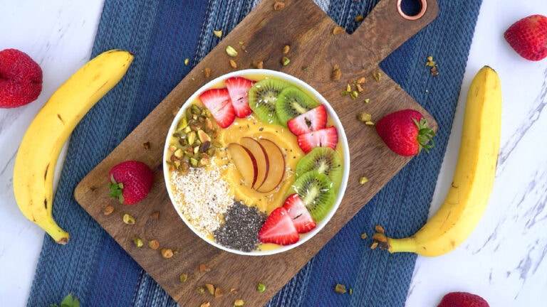 Mango Breakfast Smoothie Bowl