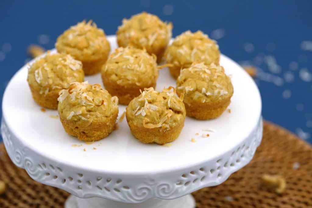 Cashew Butter Muffins Paleo, healthy paleo muffins, flourless nut butter muffins, grain free muffins, easy gluten free muffins, how to make healthy muffins without flour, healthy snack ideas, travel snacks, cashew muffins