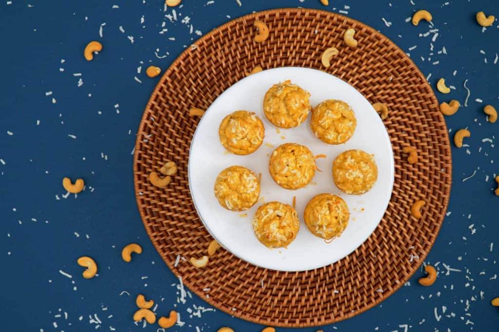 Flourless Cashew Butter Muffins Recipe, 3 ingredient muffins, easy paleo muffins, grain free mini muffins, healthy gluten free muffins, healthy paleo snacks, road trip snacks, how to make nut butter muffins, gluten free dairy free muffins
