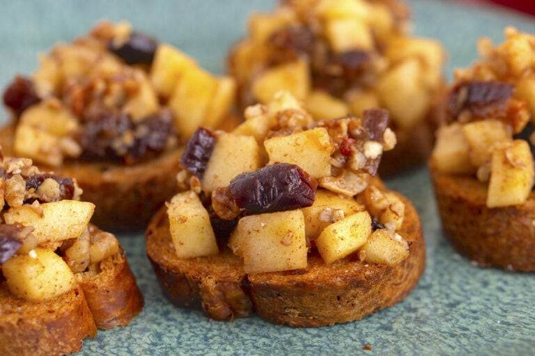 Easy Charoset on a Crostini