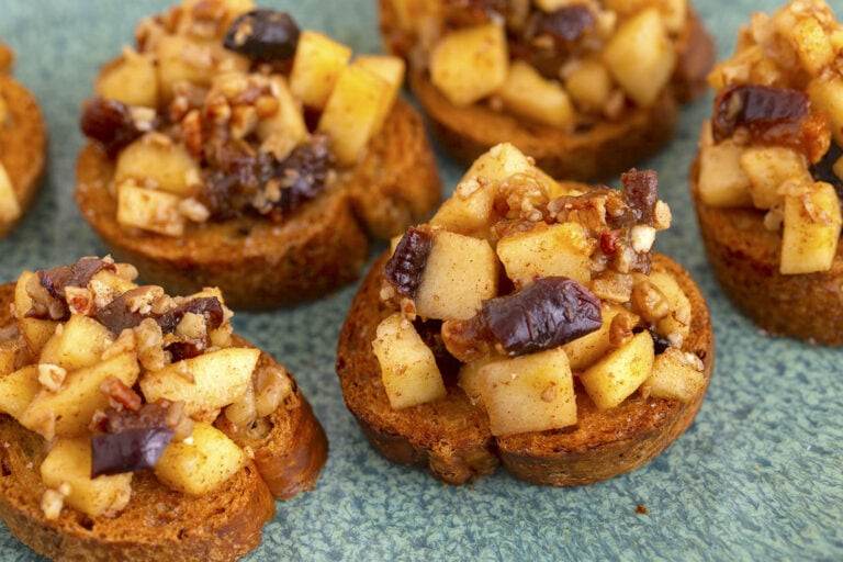 Holiday Crostini Hors D'oeuvres