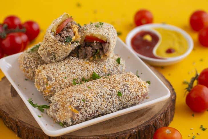 How to make cheeseburger summer rolls