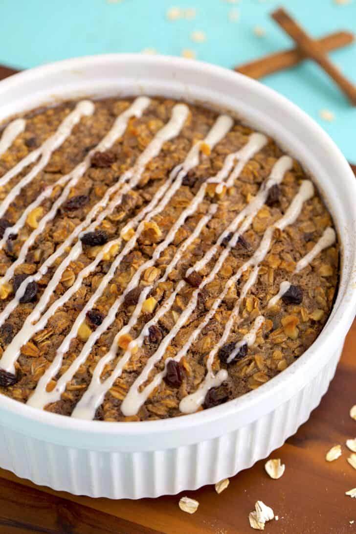 Cinnamon Roll Baked Oatmeal