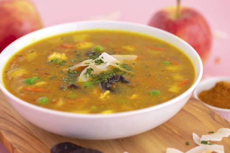 Chicken Curry Soup with Coconut Milk