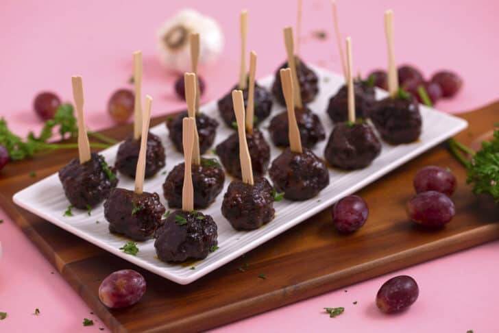 Crockpot Meatballs with Grape Jelly and BBQ Sauce