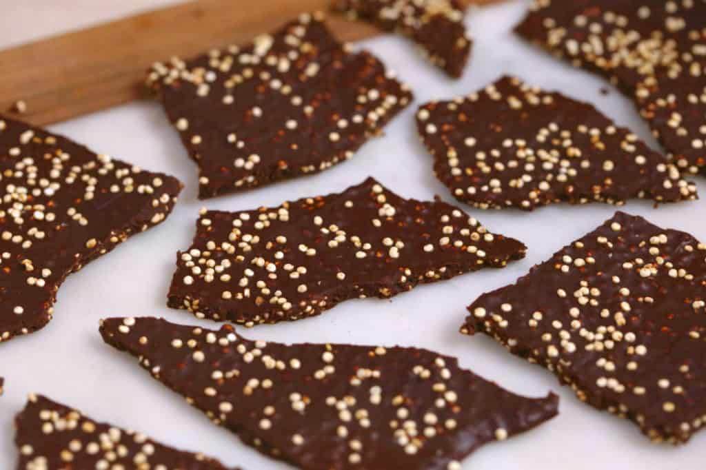Dark Chocolate Quinoa Bark, chocolate bark, Christmas chocolate bark, how to make puffed quinoa, easy homemade Christmas gifts, quinoa chocolate bark, dark chocolate bark