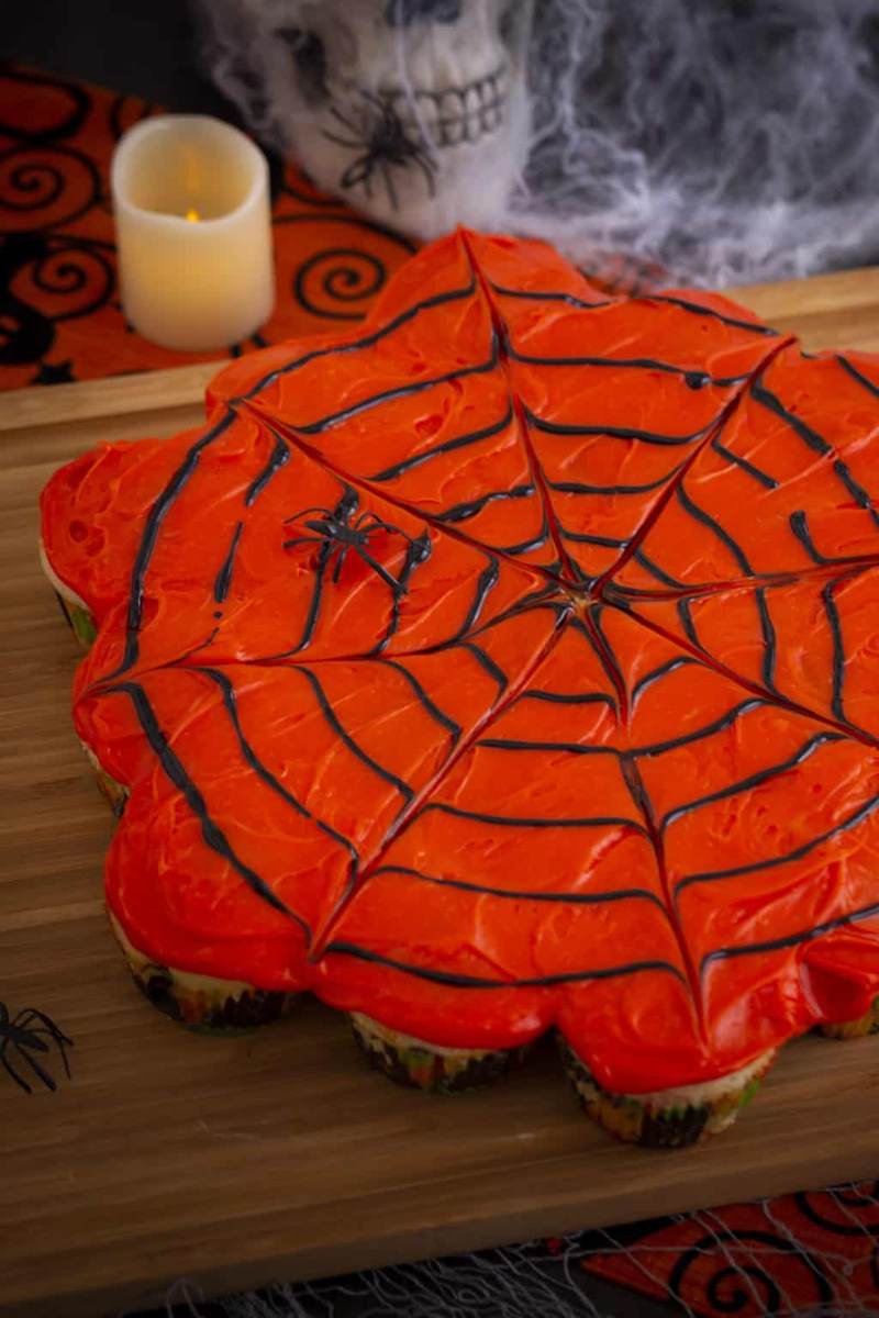 Pull Apart Spider Web Cupcakes