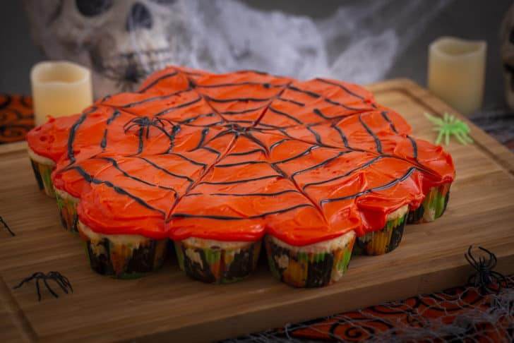 Pull Apart Spider Web Cupcakes