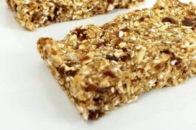 No Bake Granola Bars, easy granola bars recipe, 2 ingredient recipes, 3 Ingredient Recipes, three ingredient recipes, easy to make snacks with little ingredients