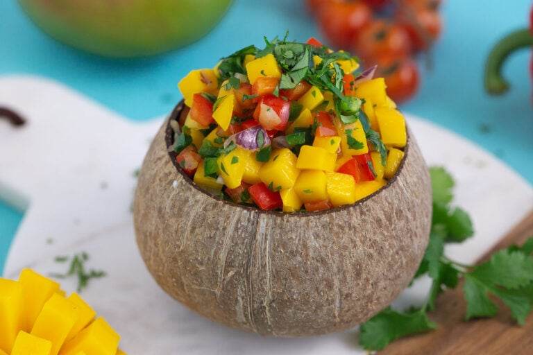 Fresh Mango Jalapeño Salsa