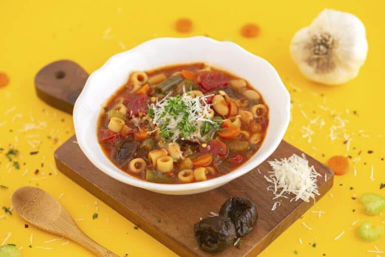 Homemade Minestrone Soup Recipe