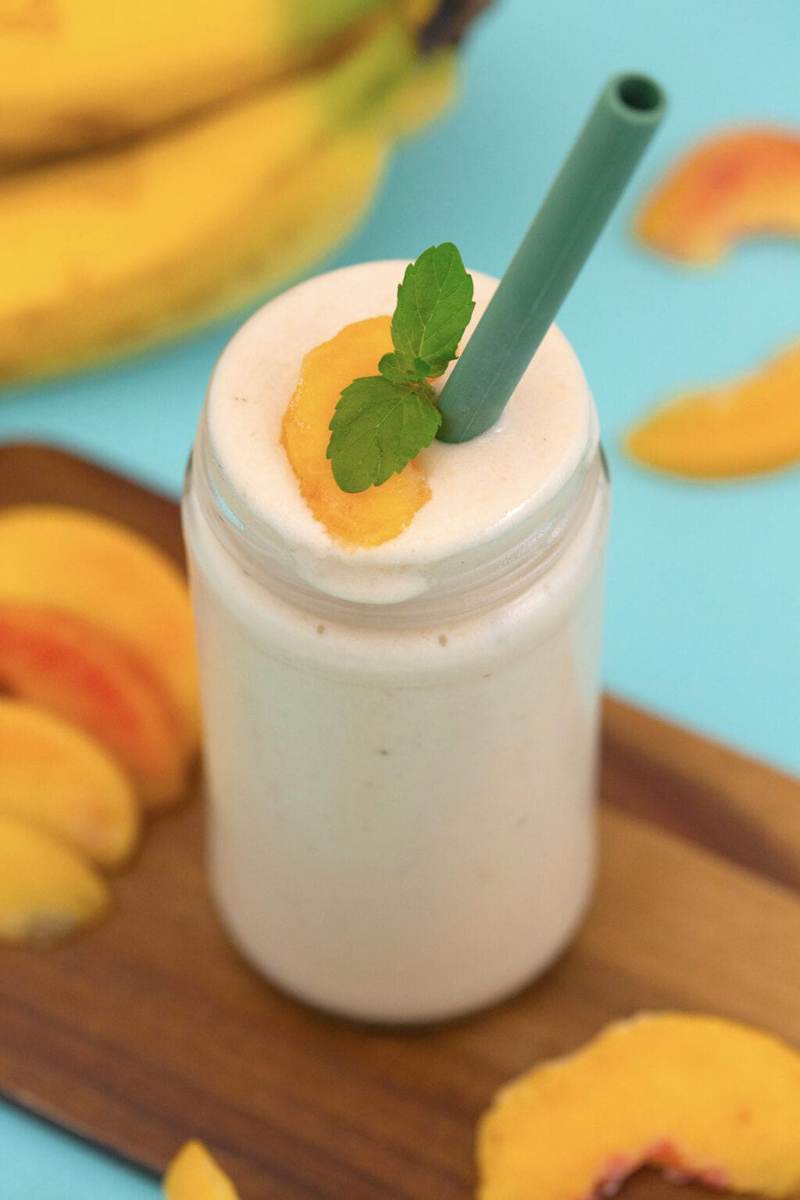 How to Make a Peach Smoothie