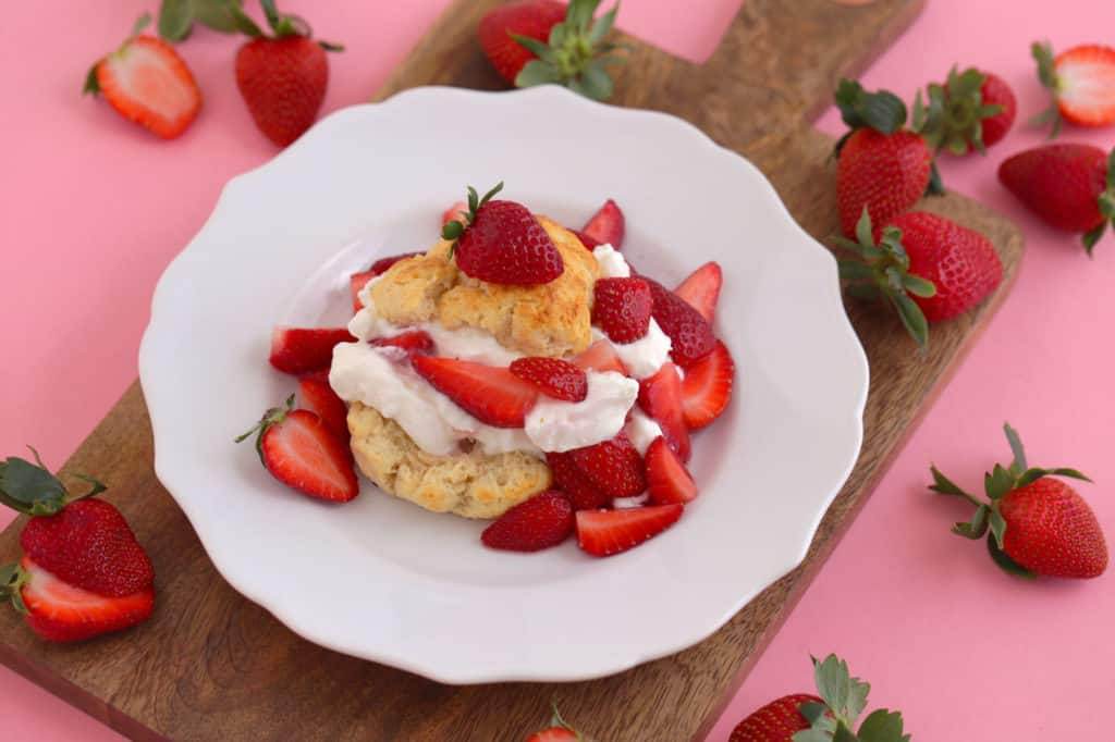 How to Make Strawberry Shortcake