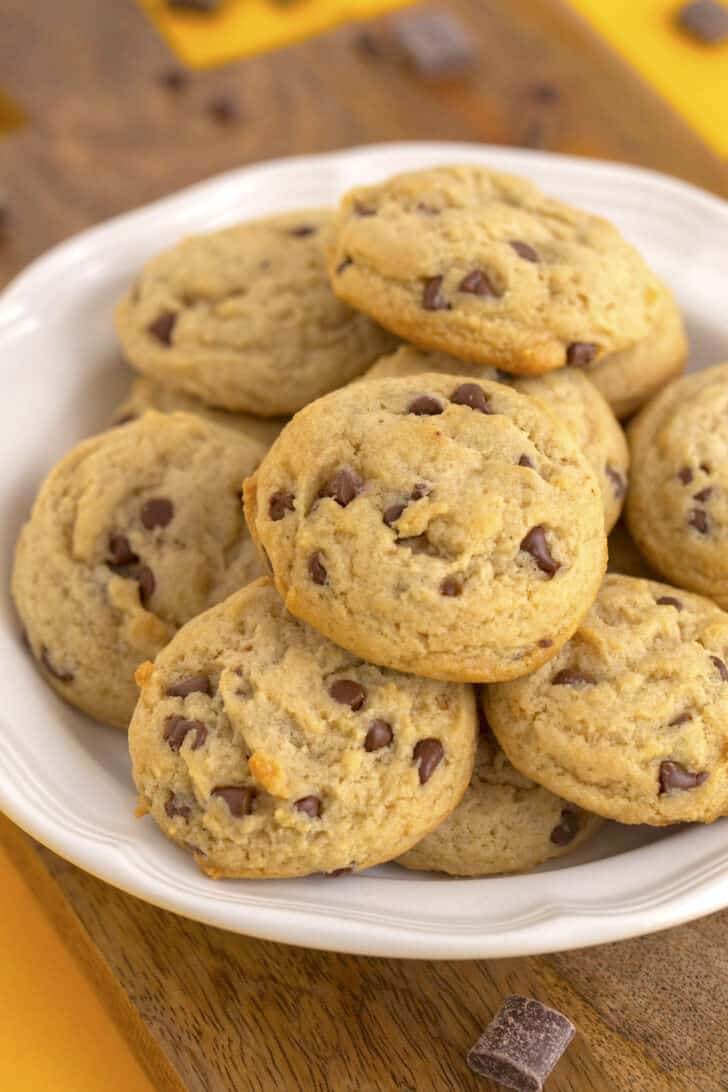 Best Eggless Chocolate Chip Cookies