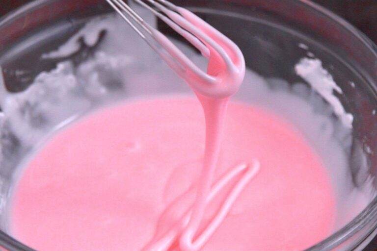 Pink frosting for animal crackers