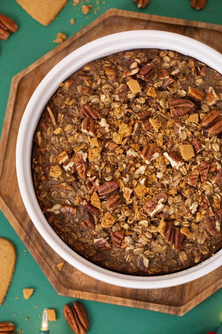 Gingerbread Oatmeal Bake – Cozy Holiday Breakfast Recipe