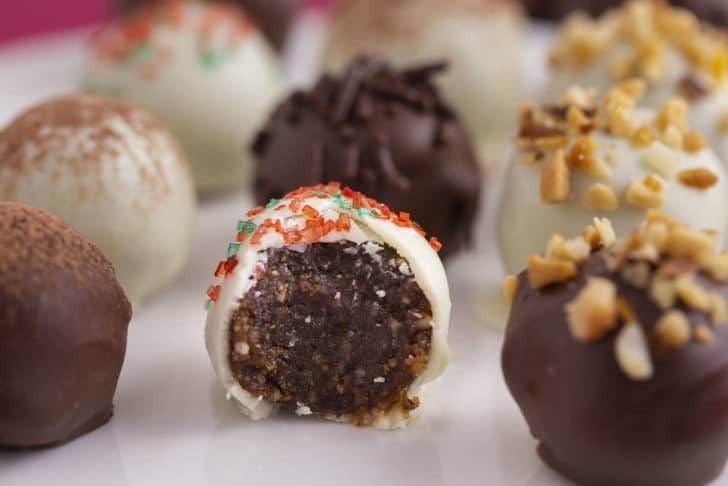 Healthy Pecan Date Truffles Recipe