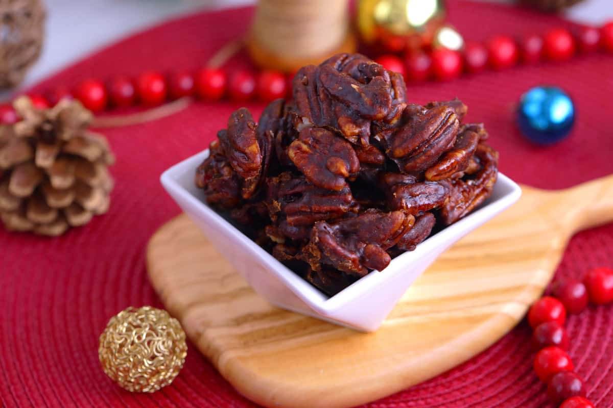 Cinnamon Glazed Pecans, vegan candied pecans, candied pecans stovetop, how to make glazed pecans