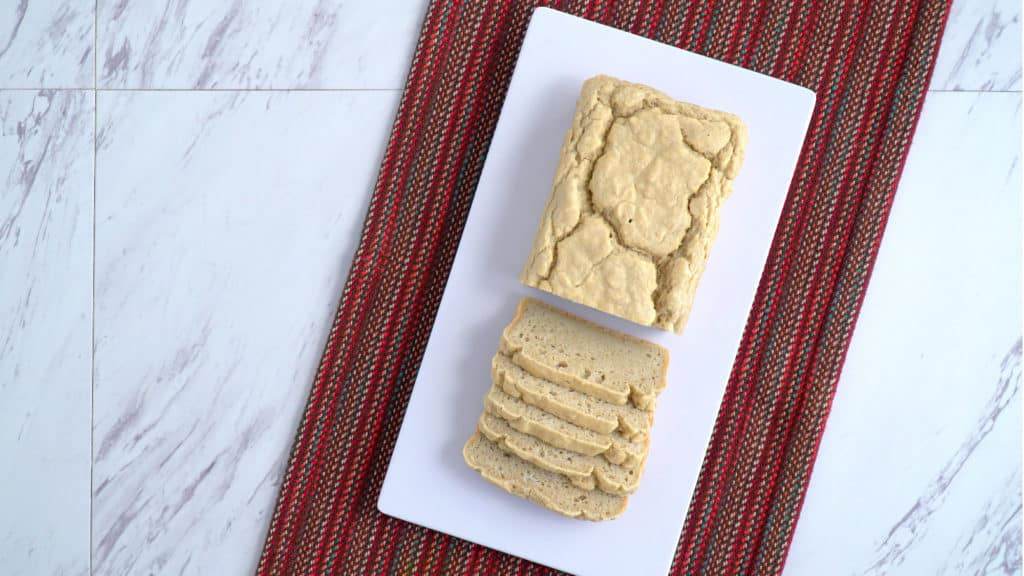 Easy Gluten Free Bread Recipe without yeast, best gluten free bread, how to make gluten free bread, homemade gluten free bread, gluten free white bread recipe
