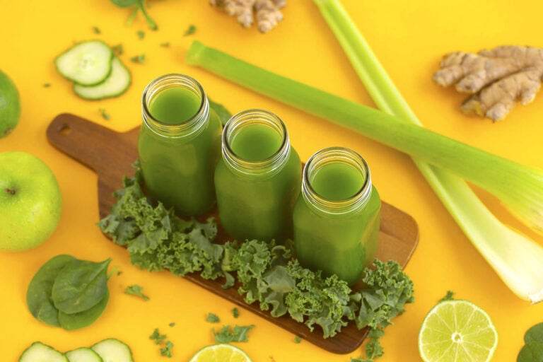 How to Make Green Juice without a Juicer