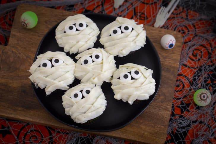 Mummy Cupcakes