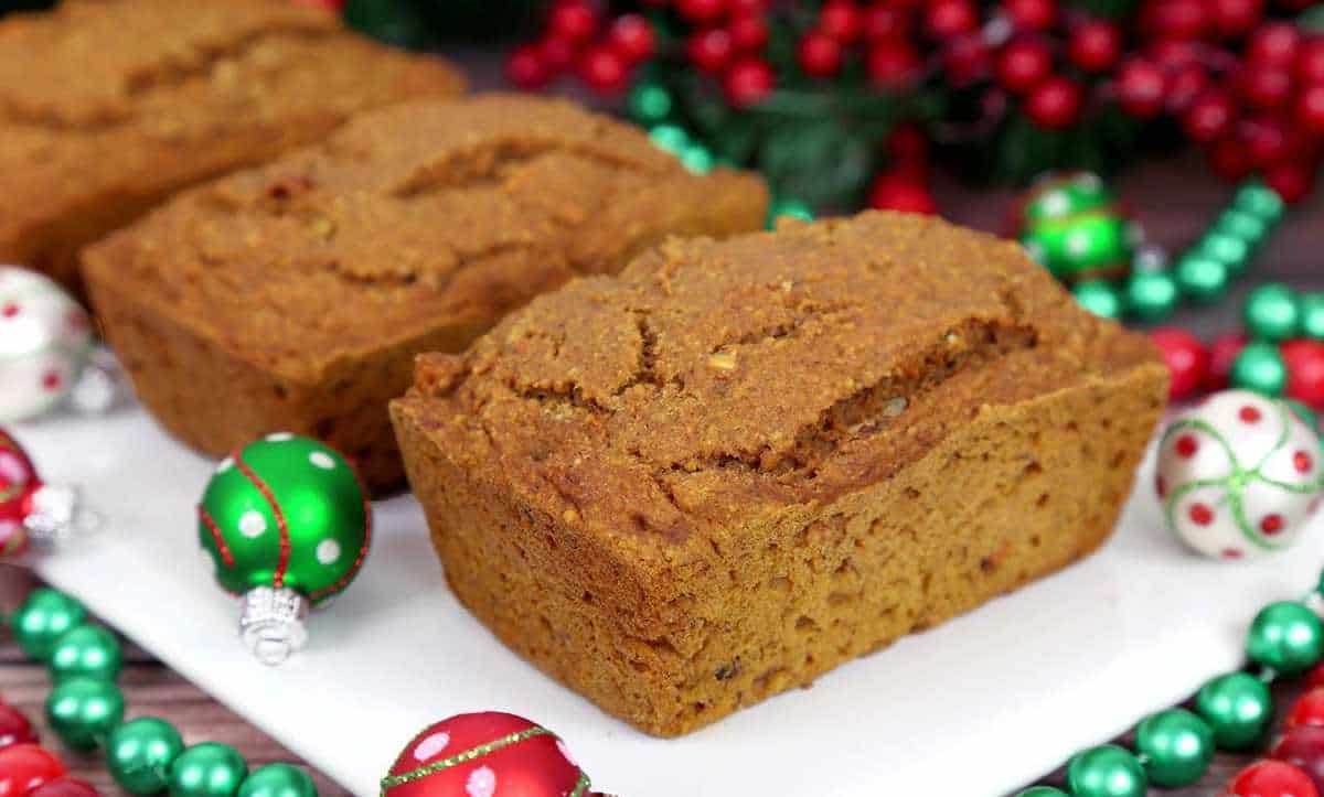 Healthy Christmas Treats, healthy pumpkin bread recipe, pumpkin loaf