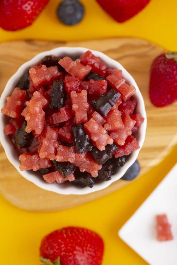 Healthy Gummy Bears with Fruit Juice