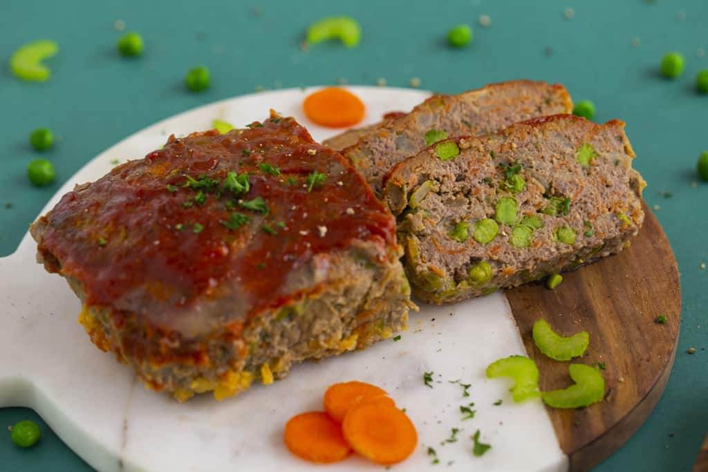 Healthy ground beef meatloaf