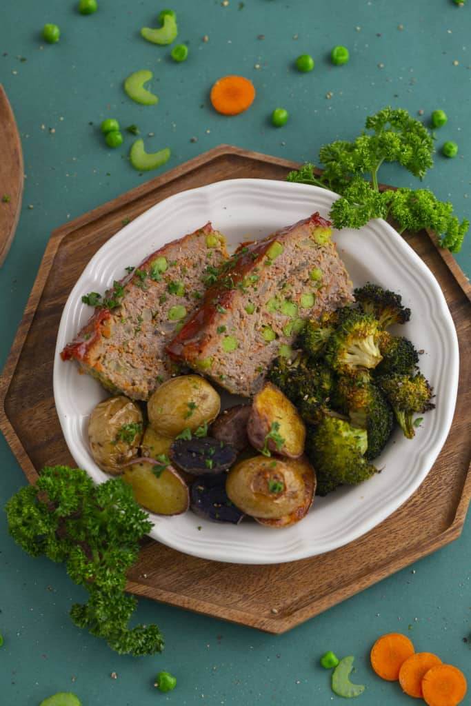 Healthy meatloaf recipe with vegetables