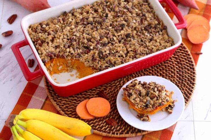 healthy sweet potato casserole with pecans, Healthy Sweet Potato Casserole with oatmeal topping, baked sweet potato casserole healthy, easy sweet potato casserole,