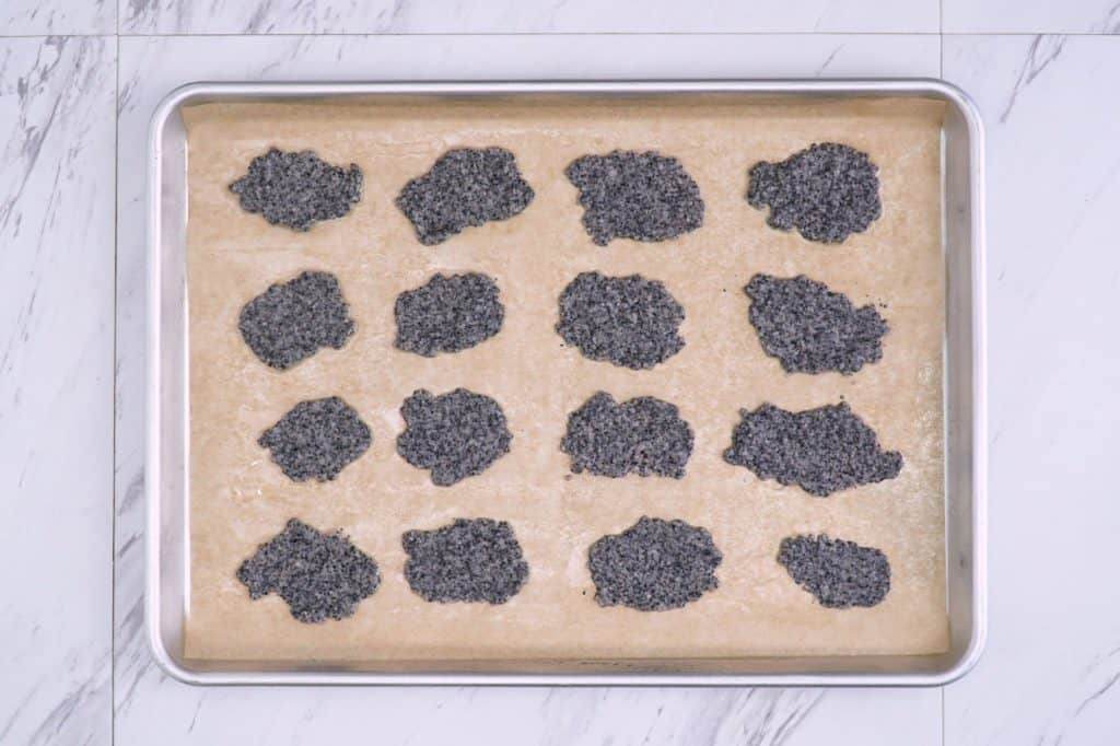 homemade black bean chips, bean chips, black bean chips recipe, how to make bean chips, black bean flour recipes, homemade vegan crackers, avocado dip recipe, creamy avocado dip, avocado dip for chips