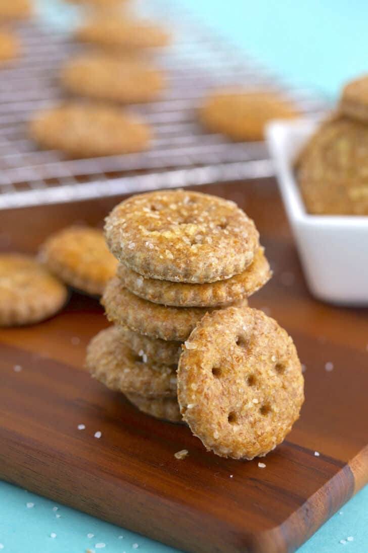 Homemade Ritz Crackers Recipe