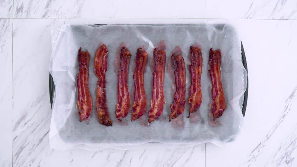 How to bake bacon, how long to bake bacon, crispy bacon in oven, can you freeze bacon, no carb breakfast, easy keto meals, low carb breakfast meal prep