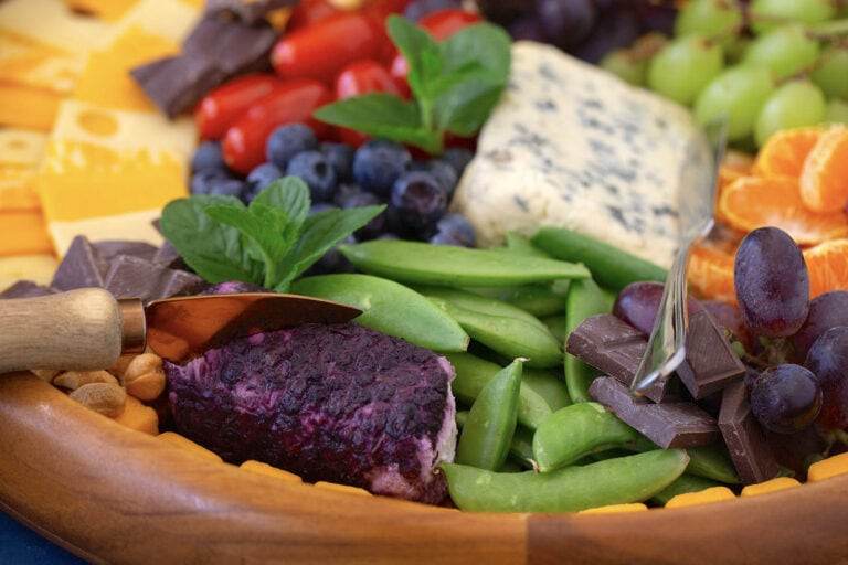 How to make a cheese board look good