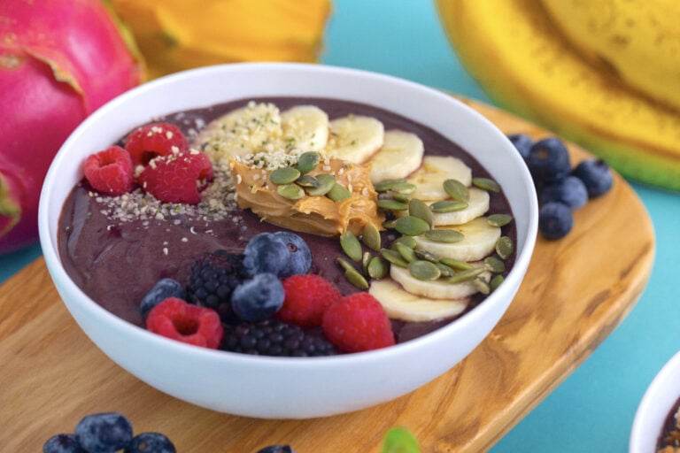 Easy Smoothie Acai Bowl