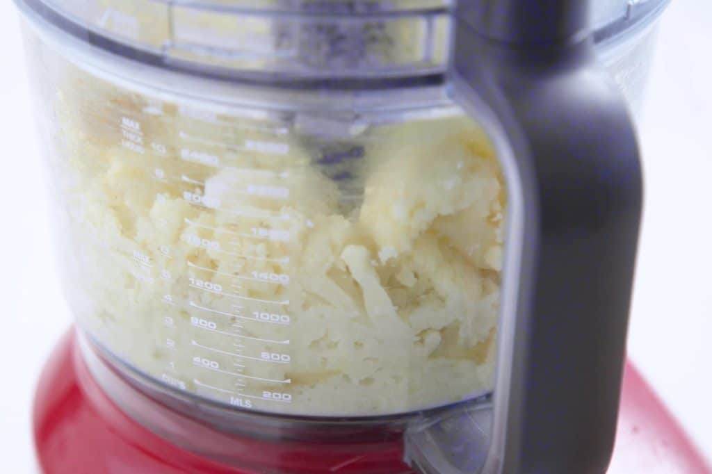 How to Make Cauliflower Mashed Potatoes, cauliflower and potato mash, cheap healthy meal prep recipes
