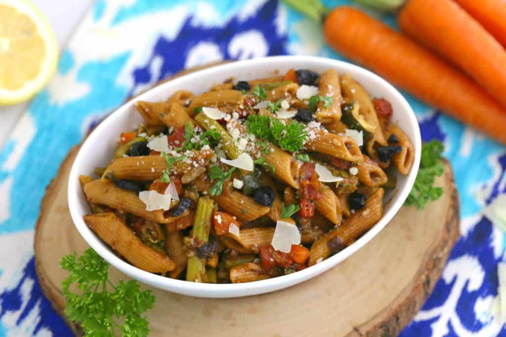 Instant Pot Pasta Primavera Recipe, easy pasta primavera, instant pot pasta recipes, pasta in the instant pot, pressure cooker recipes, vegan instant pot recipes, instant pot pressure cooker recipes, instant pot penne pasta