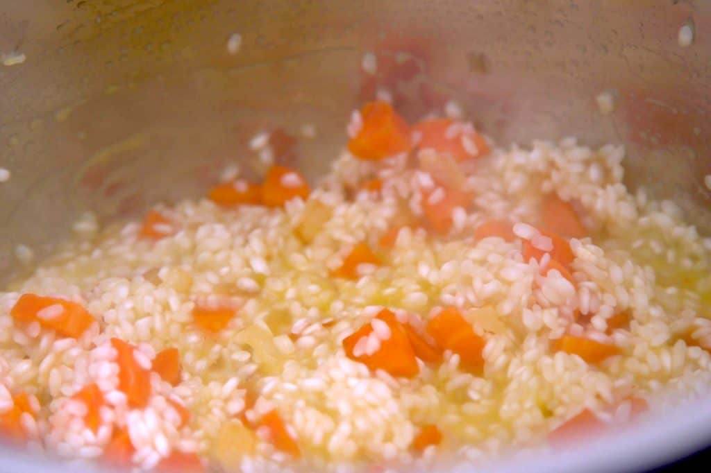 Instant Pot Risotto Recipes, healthy risotto, vegetarian risotto recipe, homemade risotto, pressure cooker recipes, healthy pressure cooker recipes, vegan instant pot recipes, instant pot vegan risotto, how to cook arborio rice in instant pot