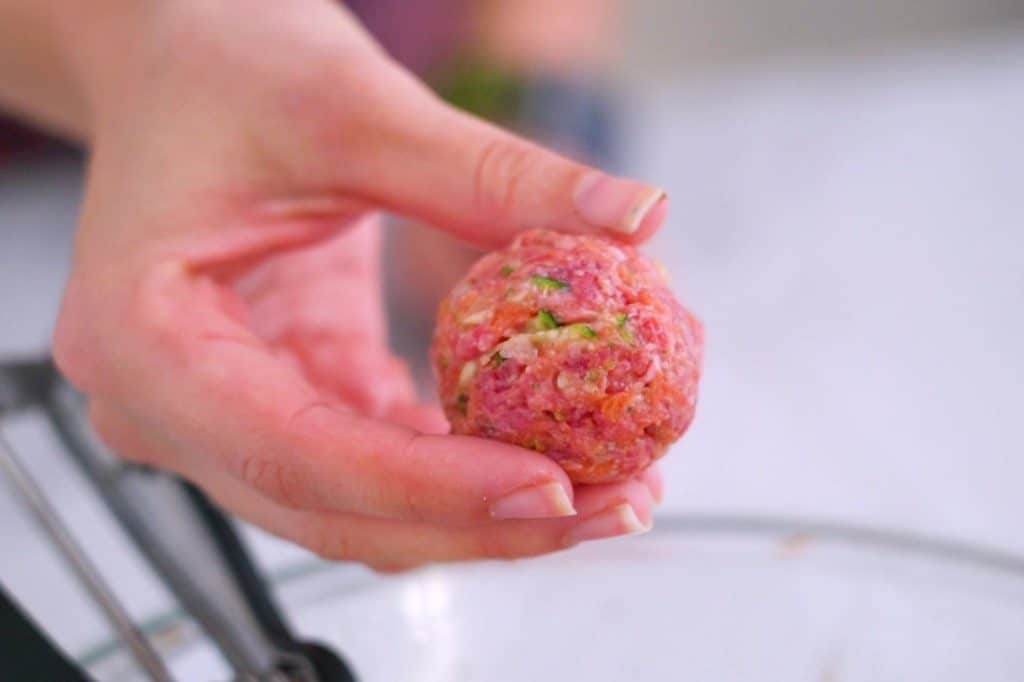Instant pot meatballs recipe, pressure cooker pasta, best instant pot recipes, instant pot spaghetti meatballs, instant pot spaghetti and meatballs, how to make spaghetti in instant pot, instant pot meals