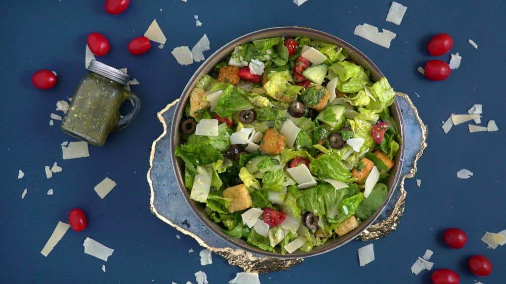 How to Make Italian Salad Dressing
