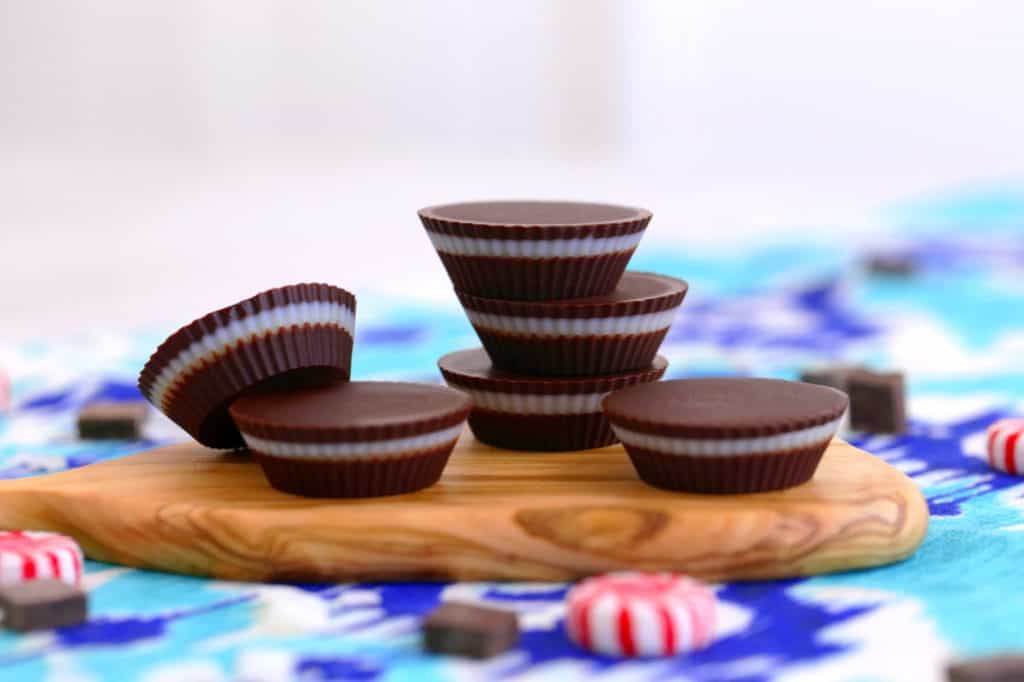 Dark Chocolate Fat Bombs, chocolate keto fat bomb recipes, chocolate peppermint fat bombs, dark chocolate peppermint patty fat bombs, paleo fat bombs, fat bombs with coconut oil, 4 ingredient fat bombs, how to make fat bombs, low carb fat bomb recipes, sweet & savory fat bombs