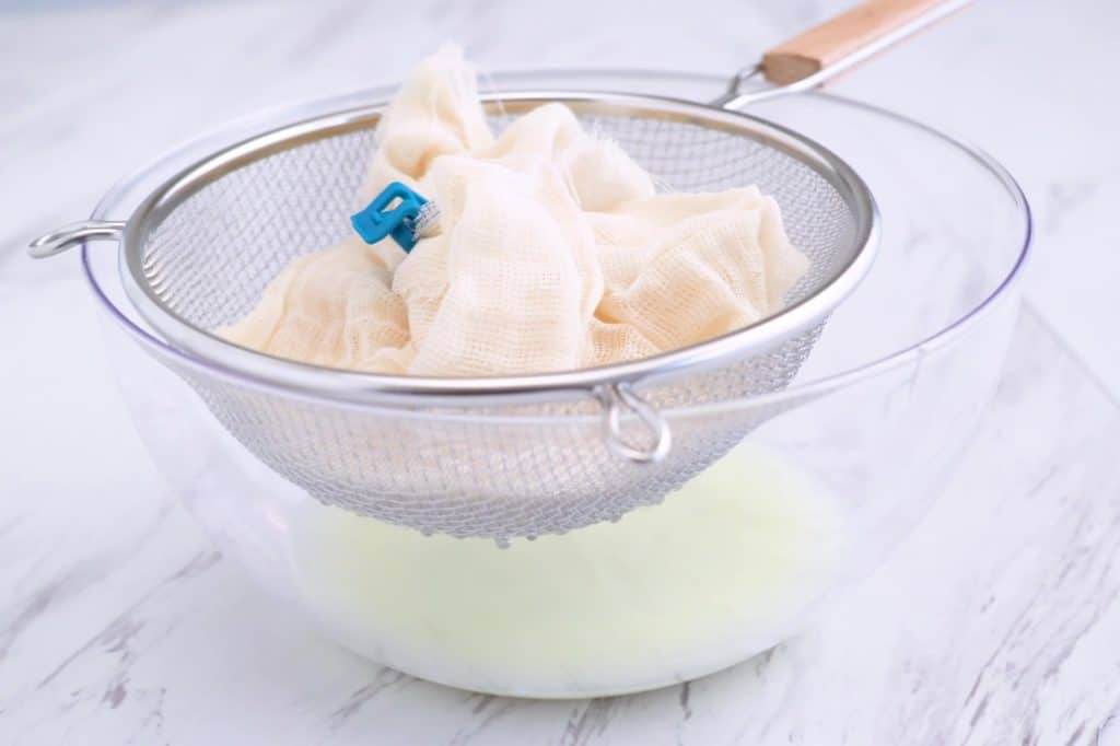 how to make labneh dip, healthy labneh dip, labneh yogurt, what is labneh, how to make labneh, easy labneh recipe, labneh, is labneh healthy