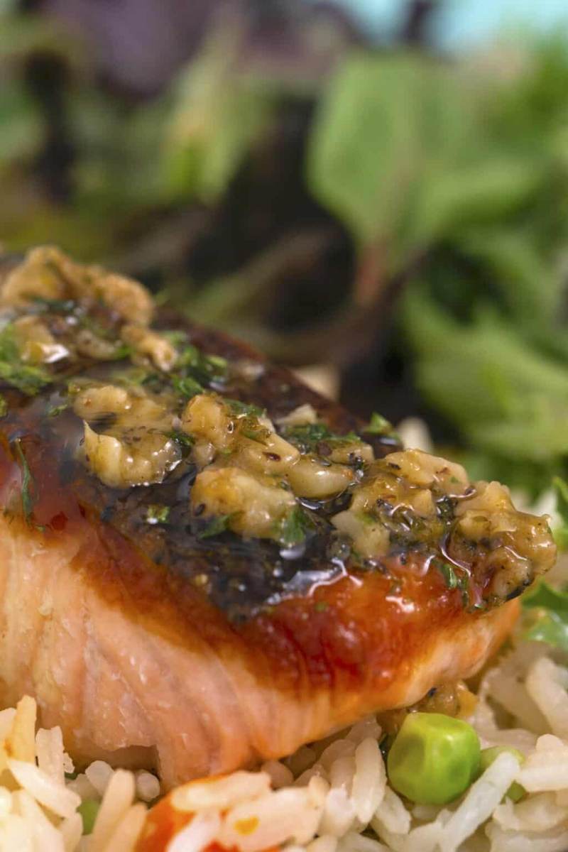 Garlic Lemon Butter Sauce for Salmon