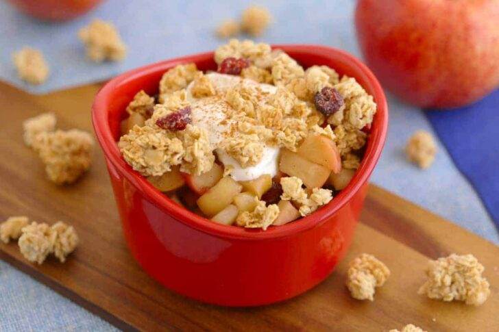 Microwave Breakfast Apple Crisp