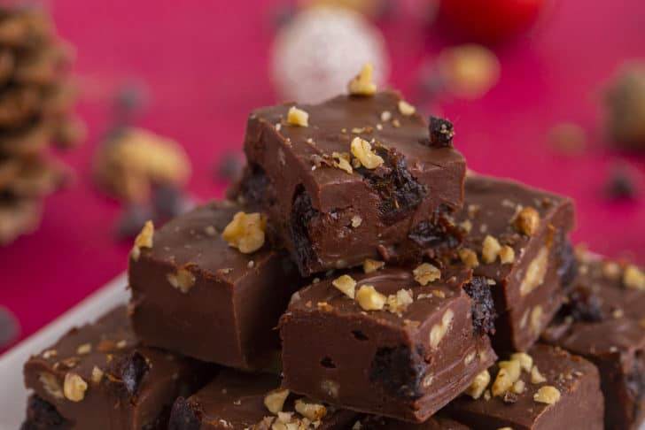 Easy Chocolate Walnut Fudge