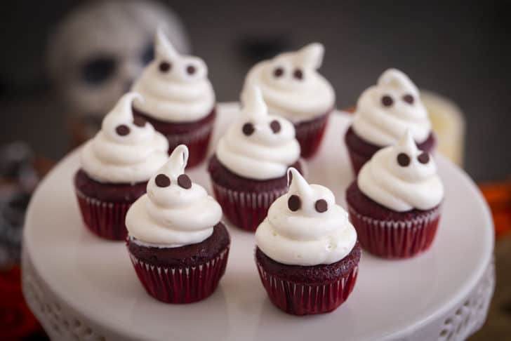 Mini Ghost Cupcakes for Halloween
