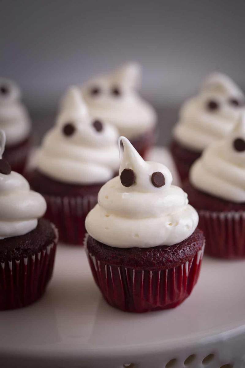 Mini Halloween Ghost Cupcakes